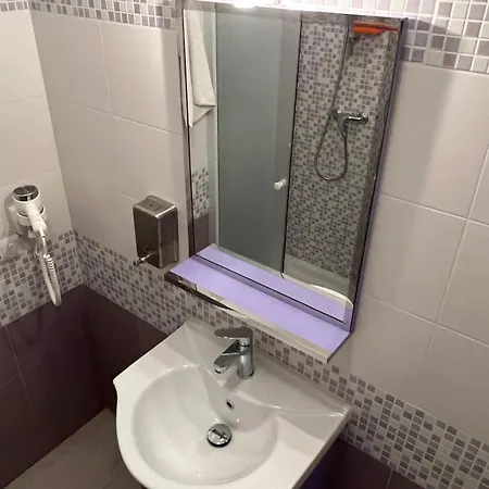 Apartment Owner Italy - A *