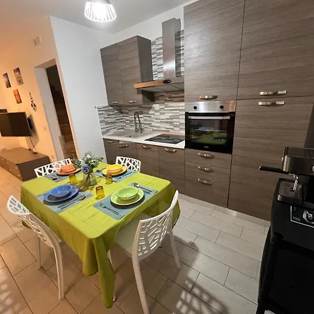 Apartment Owner Italy - A *